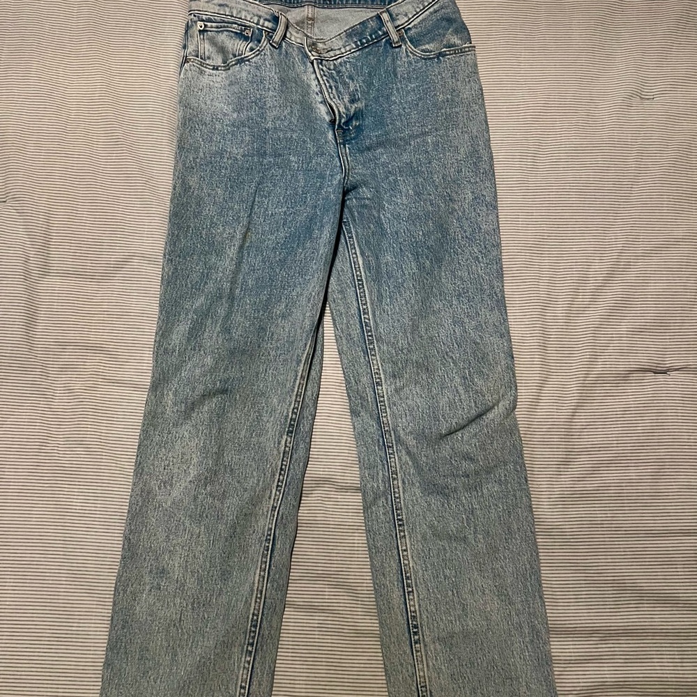 Abercrombie & Fitch Women’s 90’s Ultra High Rise Straight Jeans - Light Wash 29S